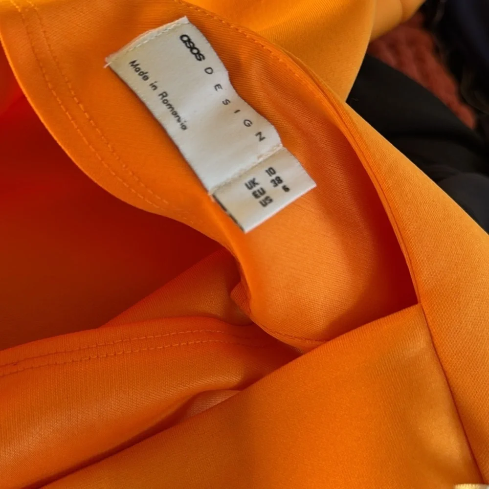 ASOS Design Gown Size 6 NWT - Picture 3 of 3